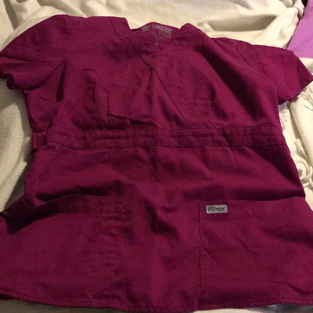 Scrub Top - Picture 2 of 4